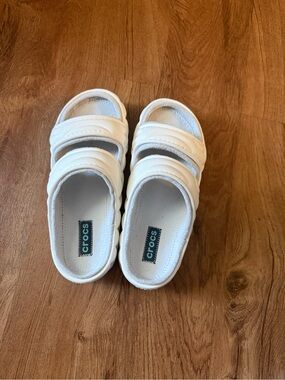 CROCS White Double Strap Classic Slide Sandals